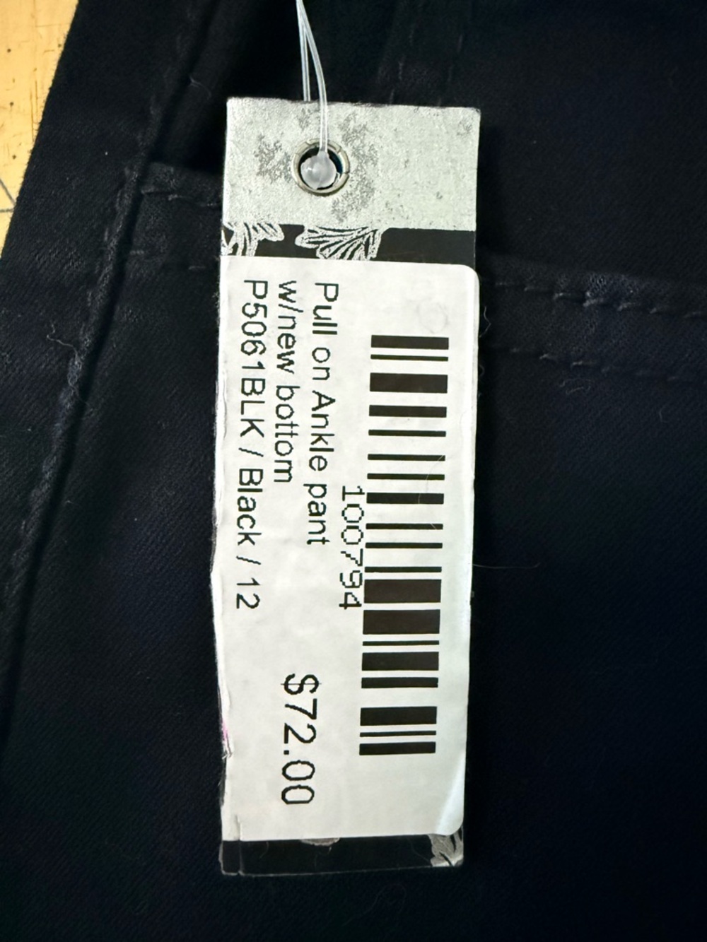 NWT ERTHYL 12 Pull-On Ankle Pants - Black - Picture 6 of 7